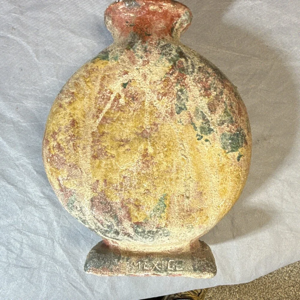 Mexico Art Pottery Textured Clay Vase Beige Red Green Impressed Backstamp